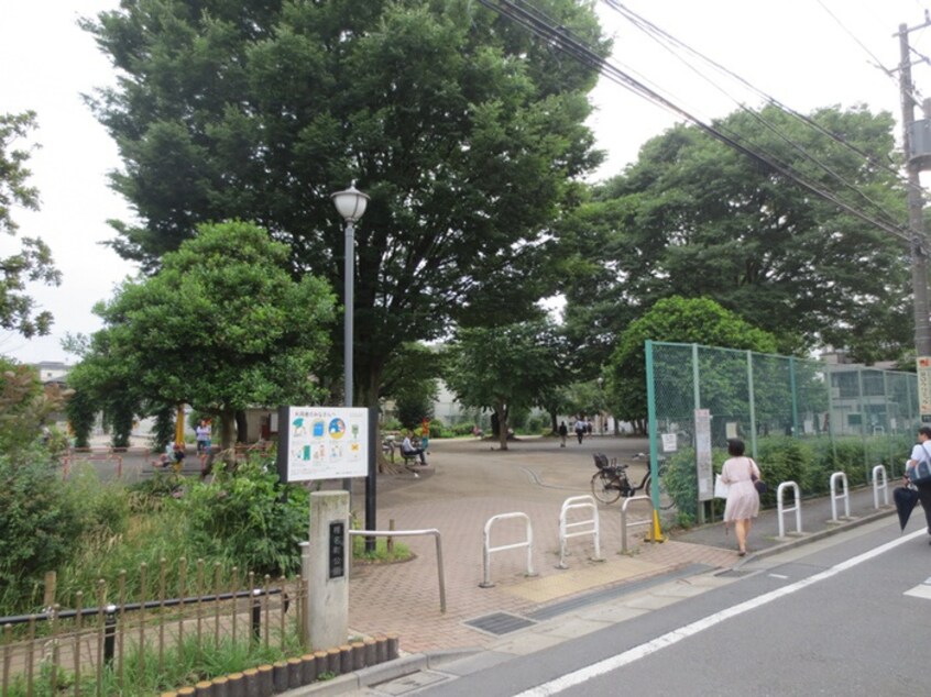 椎名町公園(公園)まで450m ウィンベルソロ西目白（114）