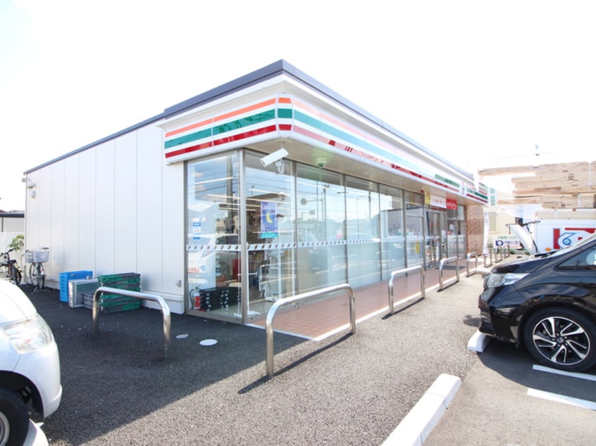 セブンイレブン(コンビニ)まで250m コーポアイリス