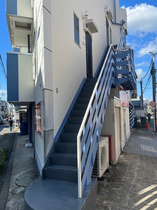 エントランス部分 ハチハイム