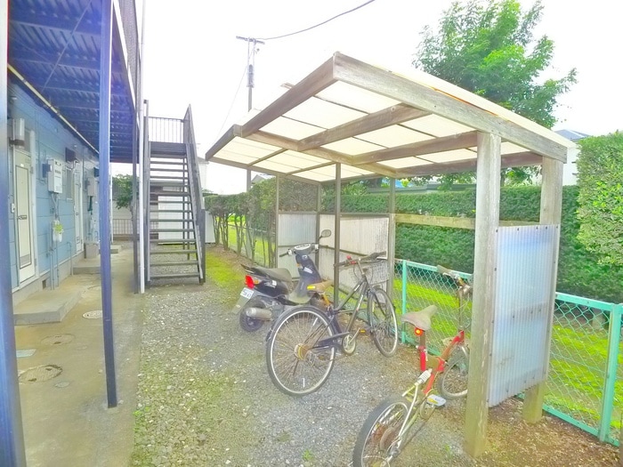 駐輪場 ヒルサイド臼井