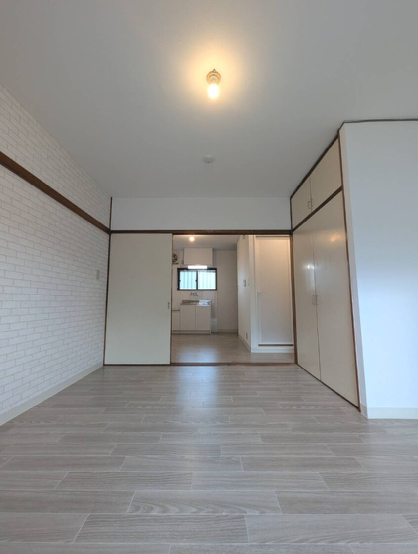 居室 エイシンハイム