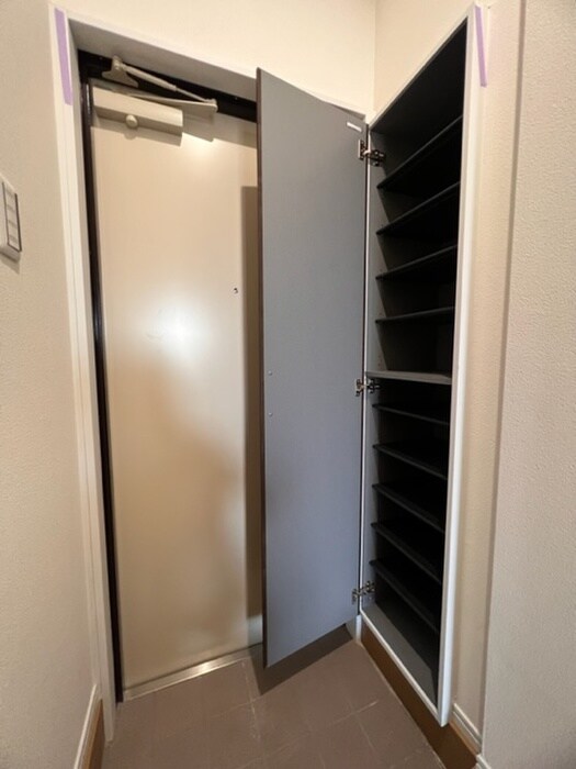 靴箱 アモール三郷