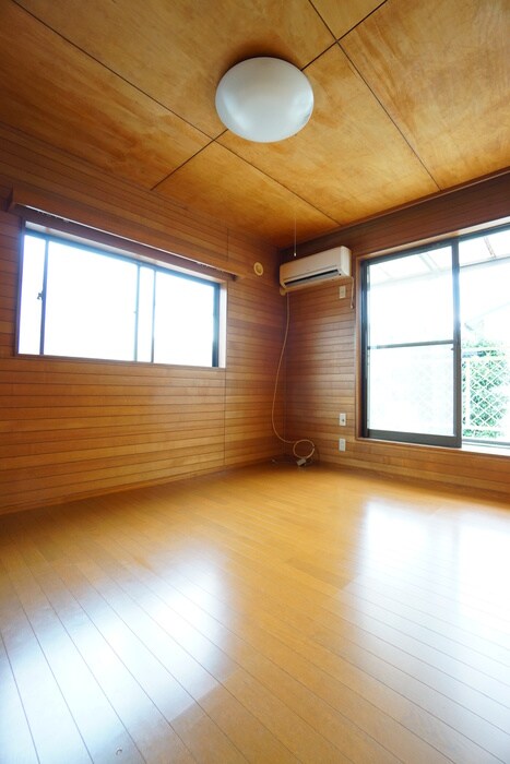 居室 向台町６丁目貸家