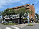 ina21 国立矢川駅前店(スーパー)まで883m ハビテ国立