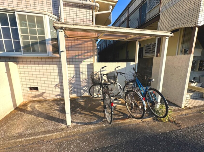 駐輪場 山口ハイツ大泉