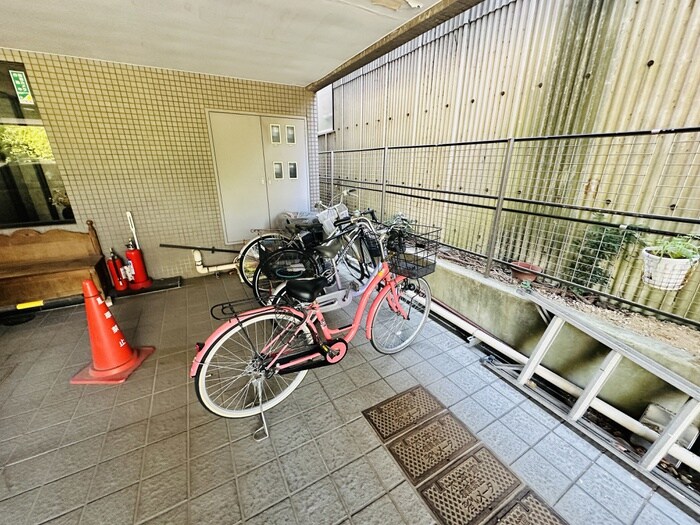駐輪場 リヴレーヌ56