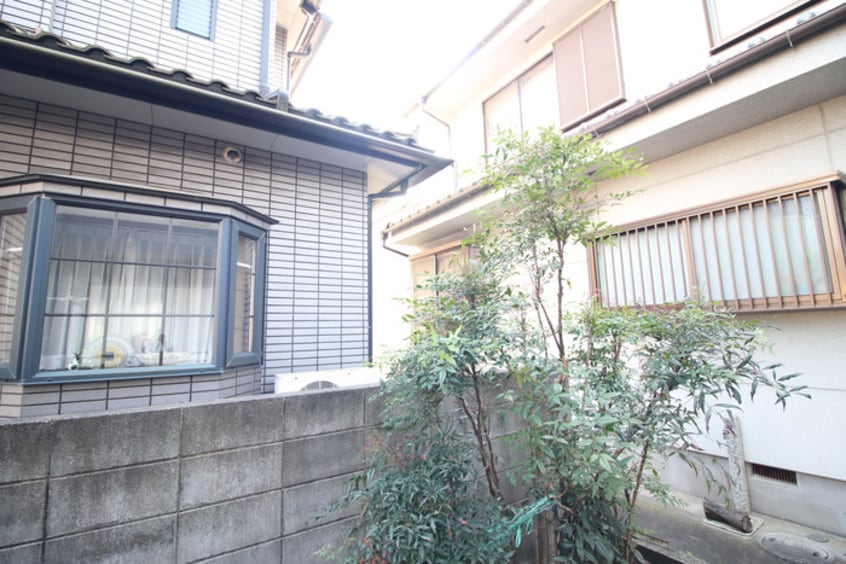 室内からの展望 ベルヴェ霞台Ⅱ