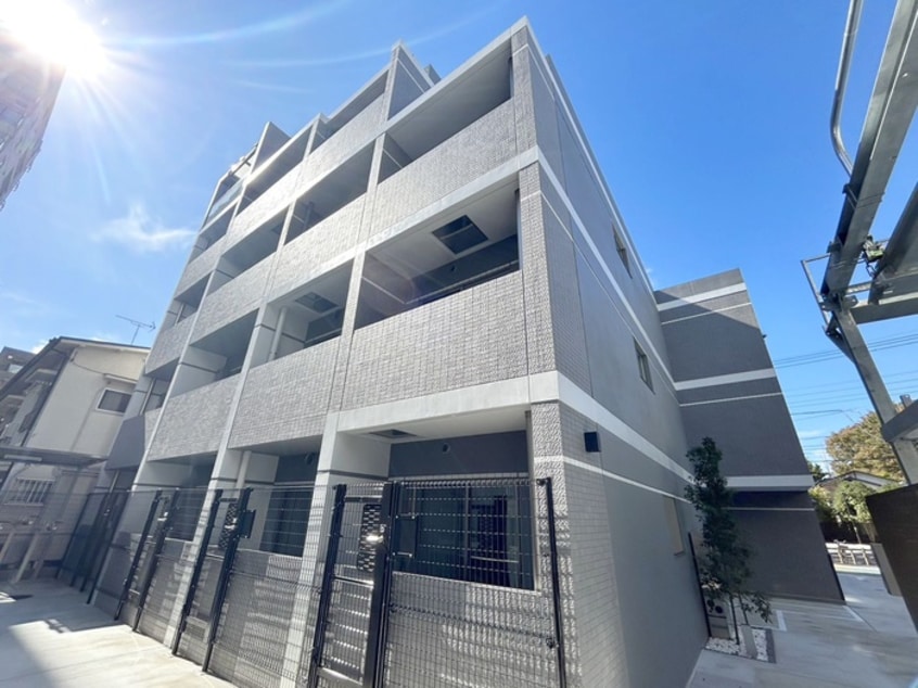 外観写真 アヴァンカーサ三鷹