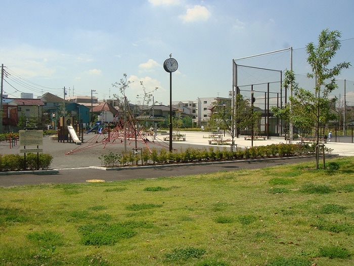 大岡公園(公園)まで450m グランドソレイユ大岡