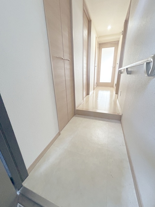 玄関 ワコーレ春日部（405）