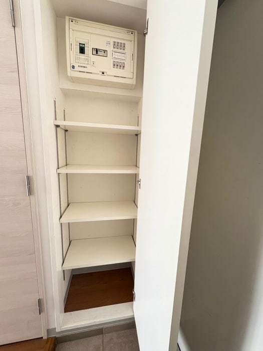 靴箱 Ｓｏｌｅｇｇｉａｔｏ