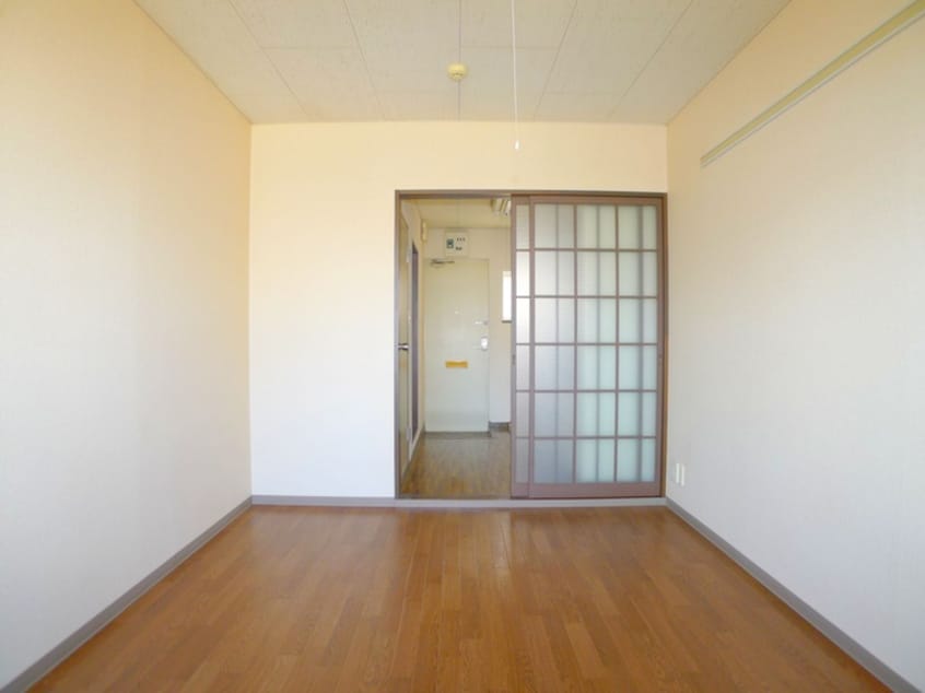 居室 グリ－ンハイツ