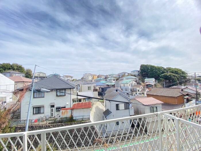 室内からの展望 クイーンシップ横須賀中央Ⅱ