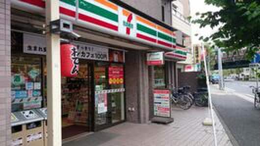 セブンイレブン横浜平沼中央店(コンビニ)まで93m 山本ビル