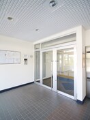 エントランス部分 カメリアハイム