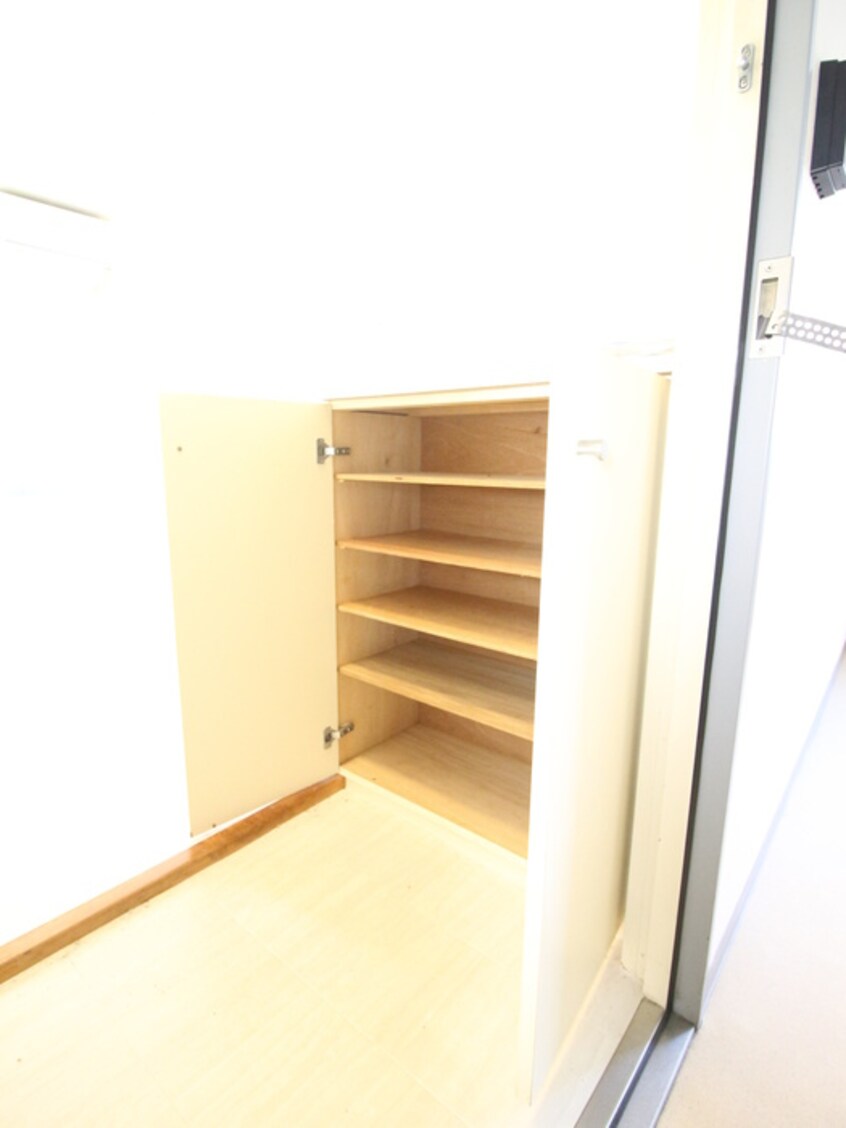 靴箱 カメリアハイム