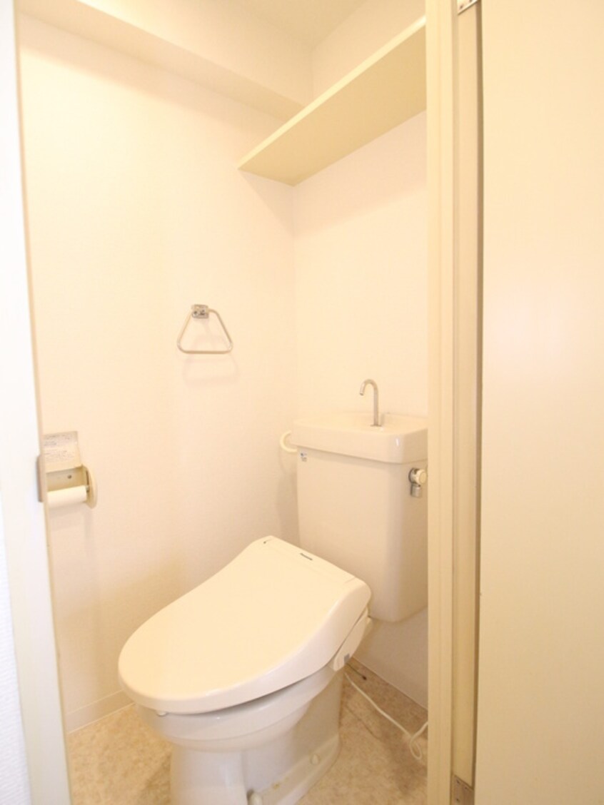 トイレ カメリアハイム