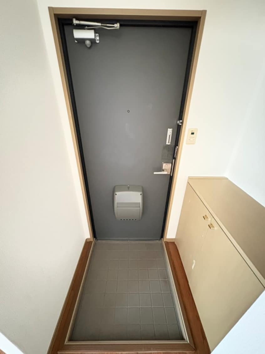 玄関 ギャラクシー舞岡