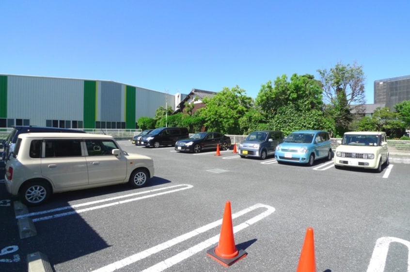 駐車場 トゥジュ－ル・ヴェ－ル