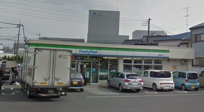 ファミリーマート川越的場店(コンビニ)まで1700m 仮)川越市的場新築MAISON　2号棟