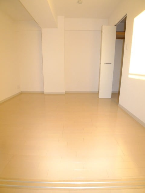 内観写真 ＲｏｏｔＷｈｉｔｅⅢ