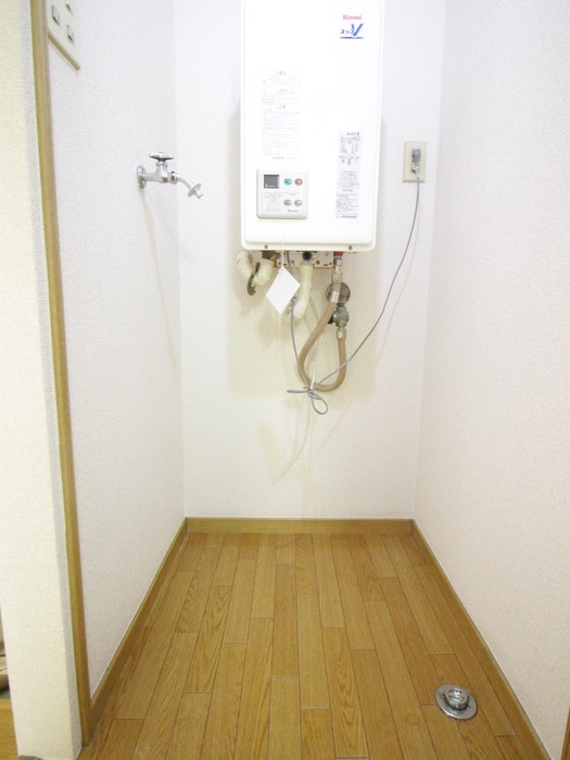 洗濯機置場 エステ－トピアエ－ス