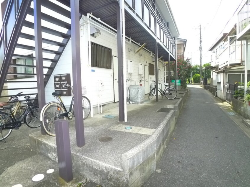 エントランス部分 ハイツハイブリッジ