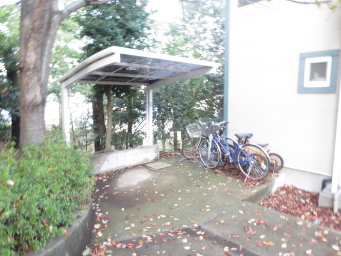 駐輪場 ハイライズ玉川学園