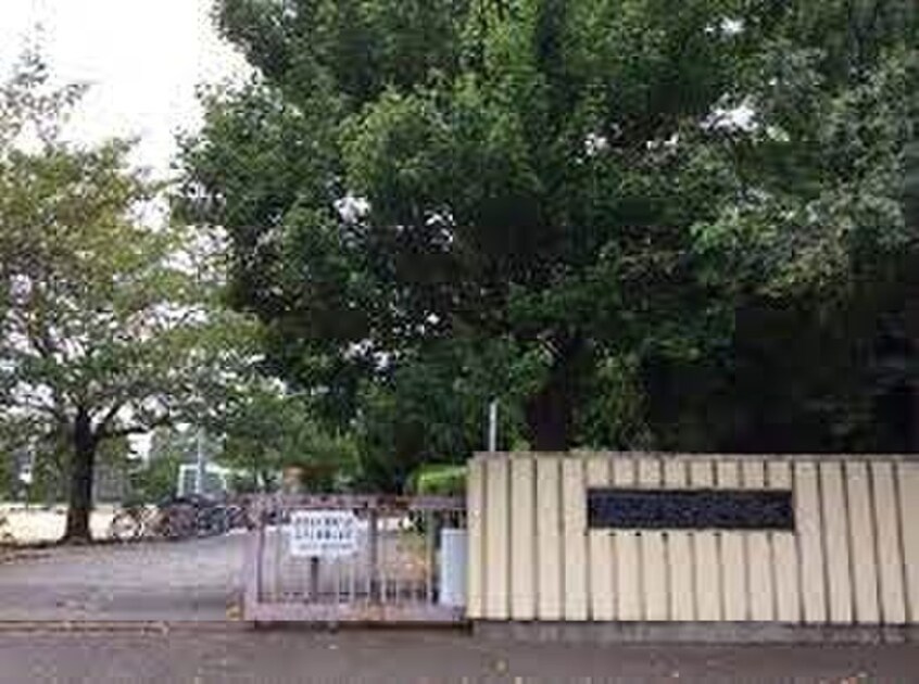 越谷市立栄進中学校(中学校/中等教育学校)まで800m KEIAI RESIDENCE　北越谷Ⅲ