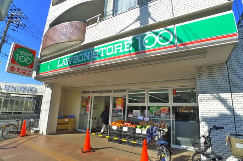 ローソンストア100欠真間店(コンビニ)まで394m カーサ香取