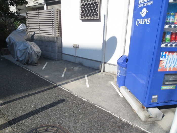 バイク置き場 ブルーメール横濱