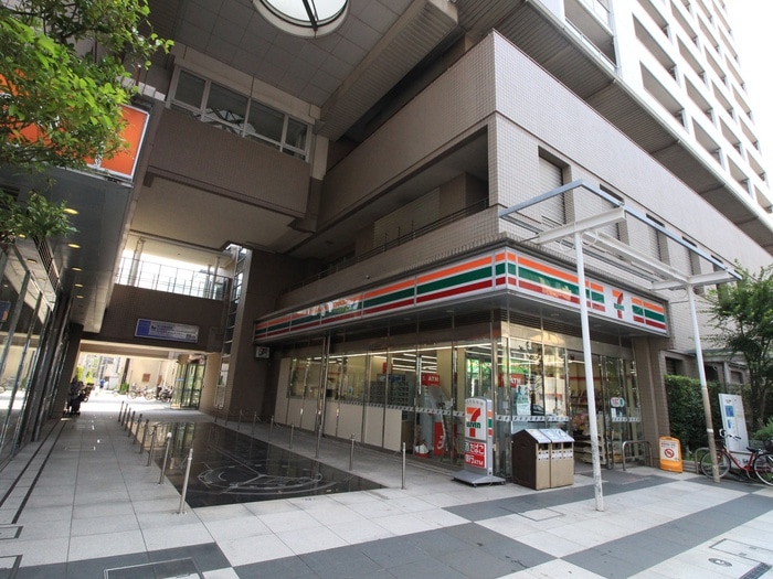 セブンイレブン江東白河3丁目店(コンビニ)まで356m CREAL清澄白河