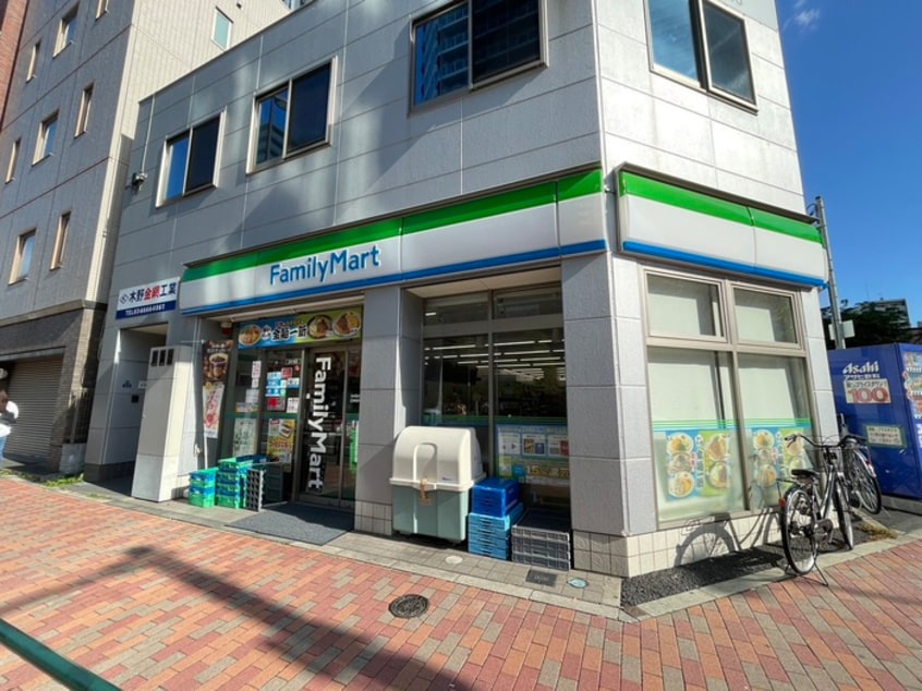 ファミリーマート江東白河4丁目店(コンビニ)まで261m CREAL清澄白河