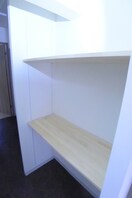 収納 コスモ松戸（401）