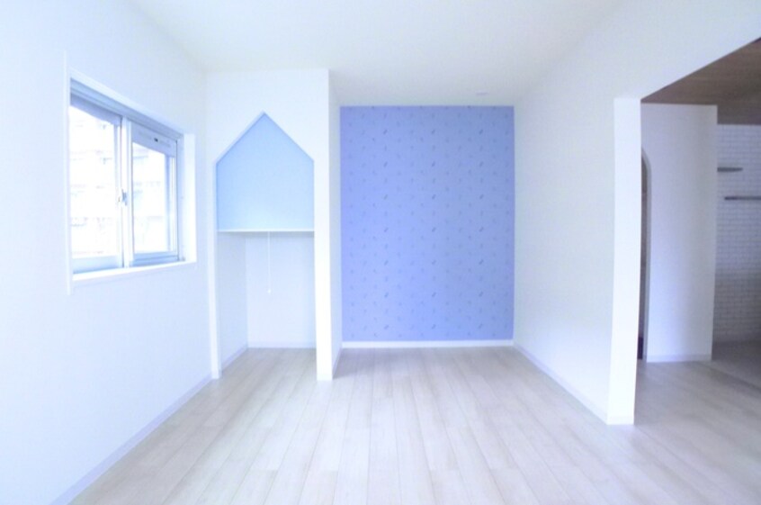 居室 コスモ松戸（401）