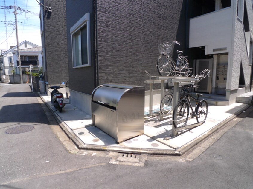 駐輪場 カインドネス新所沢B棟