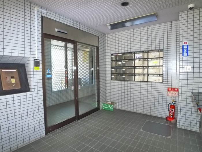 エントランス部分 松戸三角ビル