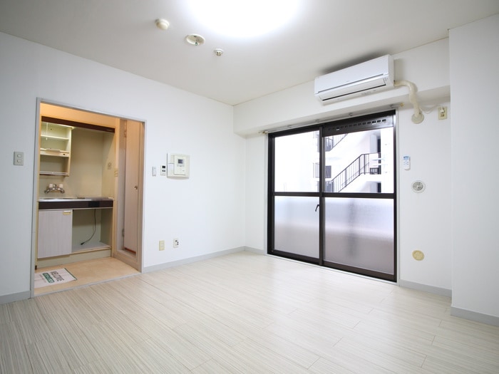 居室 ﾗｲｵﾝｽﾞMS横浜大通り公園第2(402)