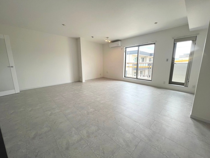 居室 エム・ジュビリー