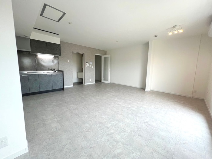 居室 エム・ジュビリー