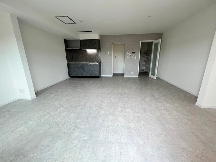 居室 エム・ジュビリー