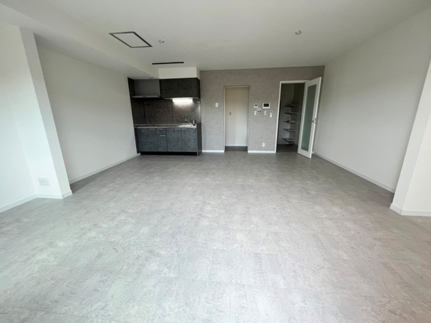 居室 エム・ジュビリー