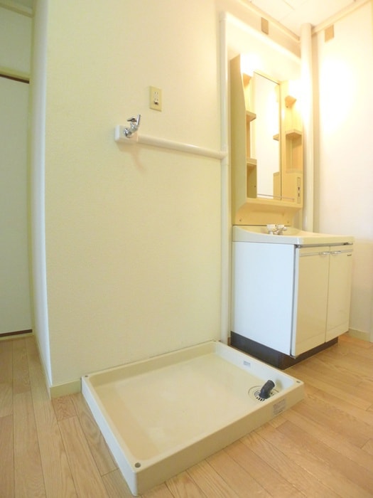 洗濯機置場 イイノレジデンス