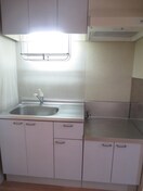 キッチン ＴＲＵＥ ＳＥＶＥＮ