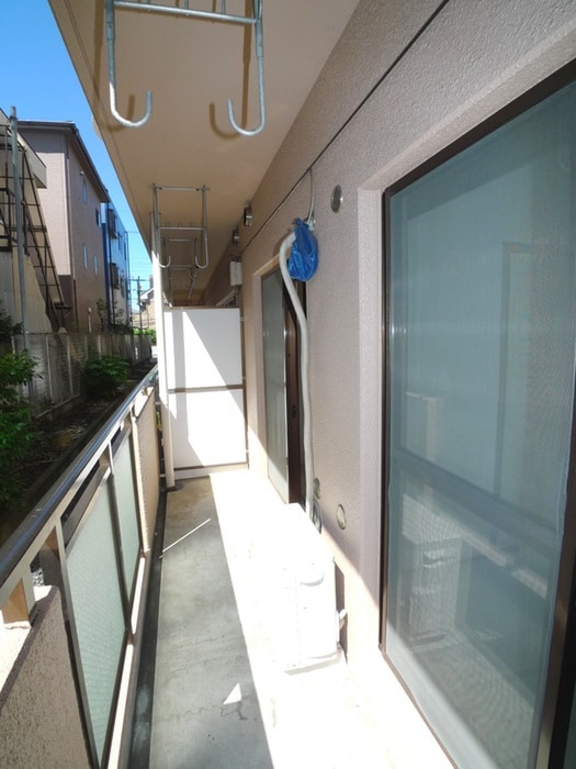 室内からの展望 ヴェル・ドミ－ル