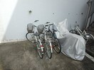 駐輪場 コニ－ム－ン