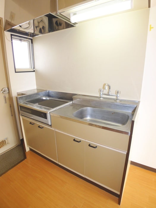 キッチン ルピナスＣ