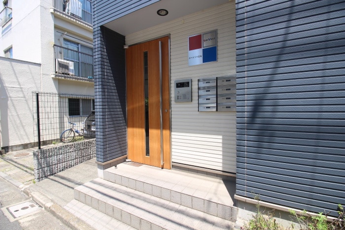 エントランス部分 ロ－ズベイ弥生
