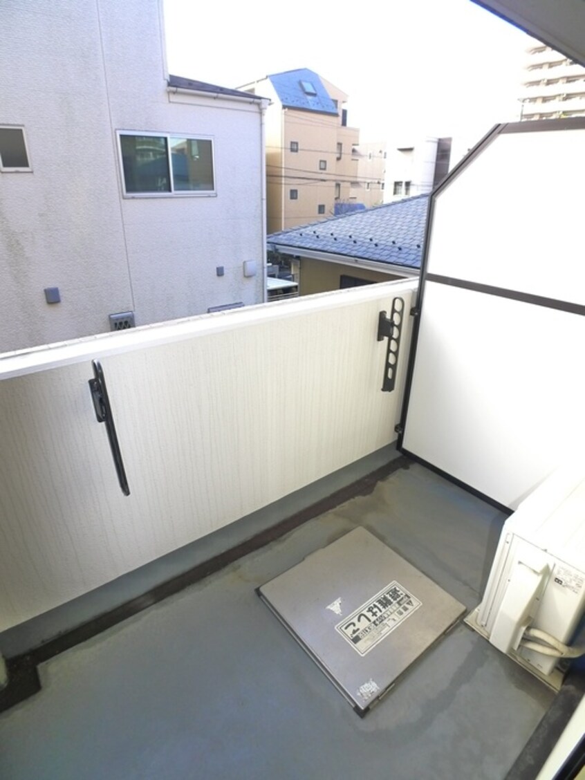 ベランダ・バルコニー リバレイン