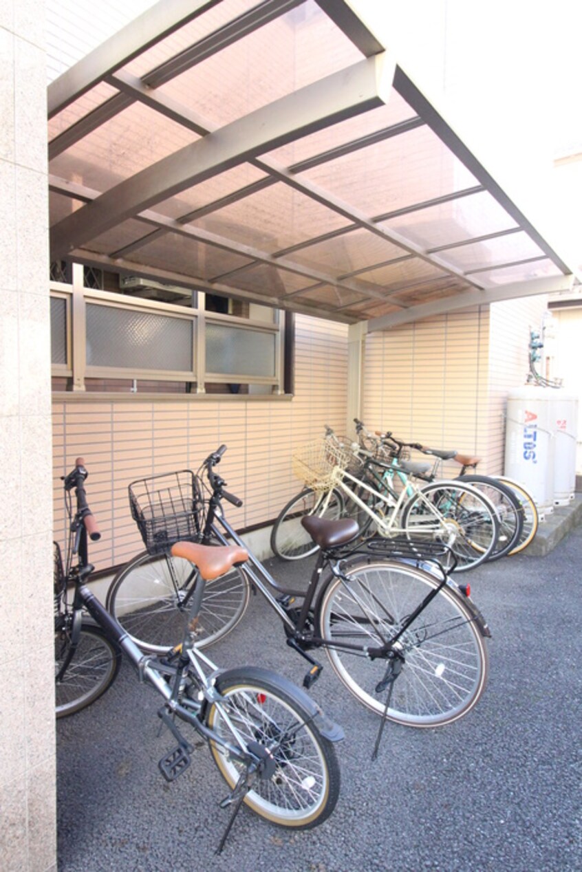 駐輪場 コンフォート大宮三橋